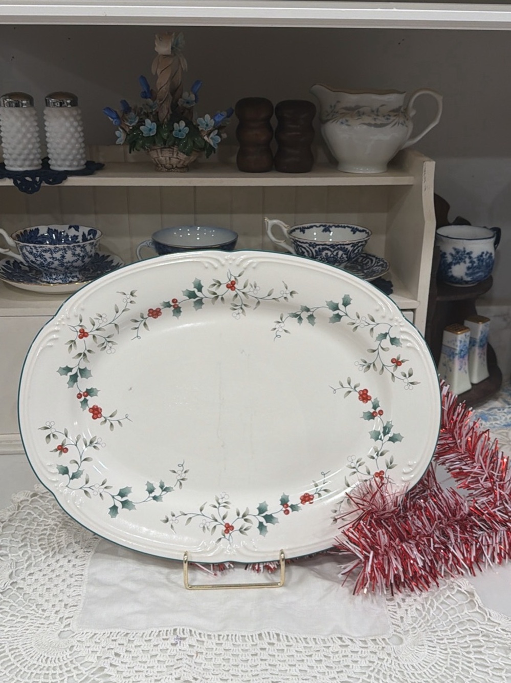 Classic Phaltzgraff Holly Oval Serving Platter - White with Green & Red